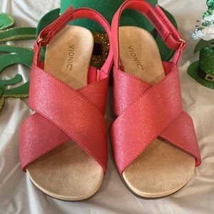 Vionic McKenna Women’s Slingback Sandals Metallic Cherry Fabric Size 8